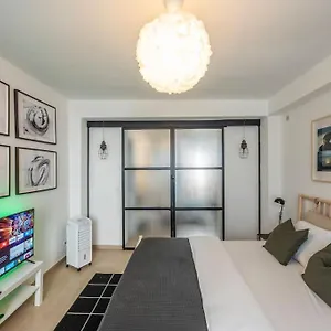  Appartement Superb 3 Bedroom & 3 Bathroom Duplex In Centre